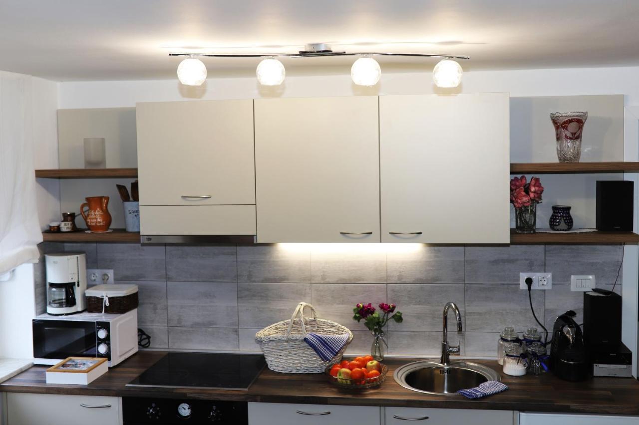 Apartment Blaoss Карловац Экстерьер фото